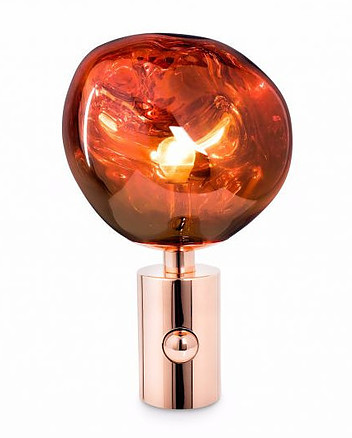 Buying a Tom Dixon Lamp.